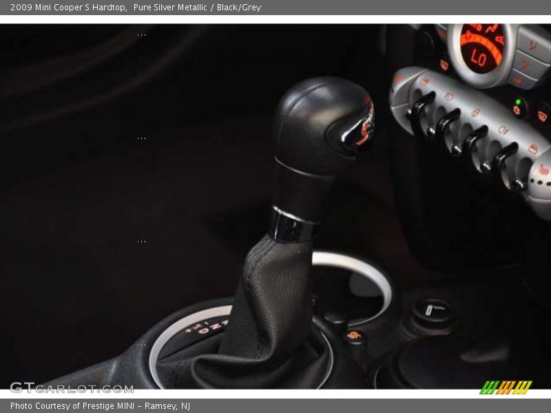 Pure Silver Metallic / Black/Grey 2009 Mini Cooper S Hardtop