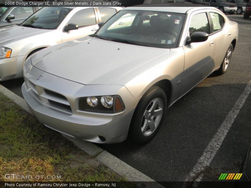Bright Silver Metallic / Dark Slate Gray 2008 Dodge Charger SE