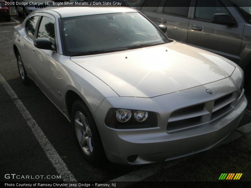 Bright Silver Metallic / Dark Slate Gray 2008 Dodge Charger SE