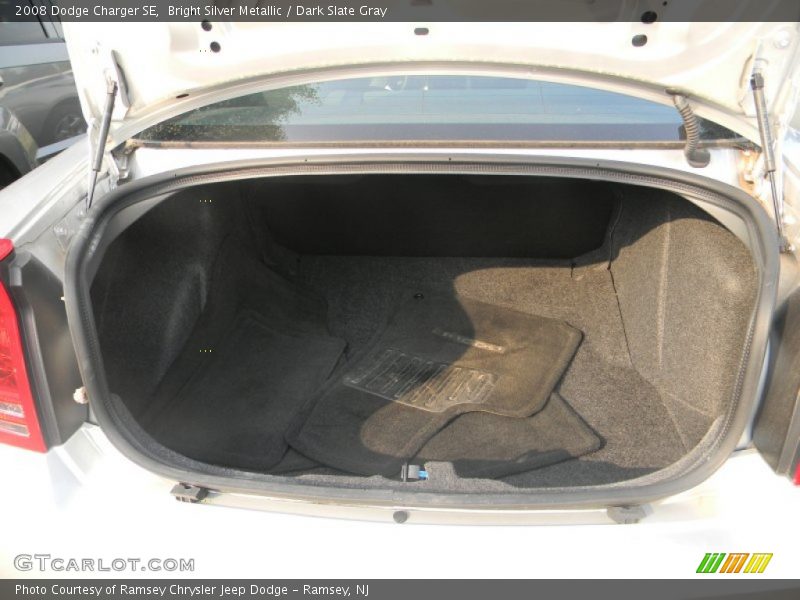 Bright Silver Metallic / Dark Slate Gray 2008 Dodge Charger SE