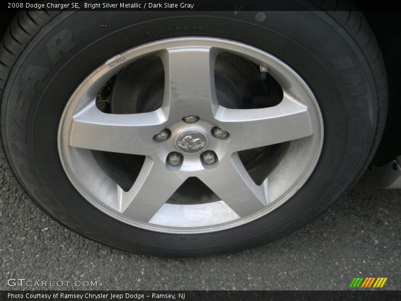 Bright Silver Metallic / Dark Slate Gray 2008 Dodge Charger SE