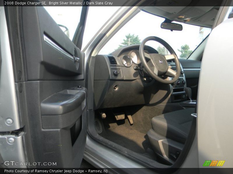 Bright Silver Metallic / Dark Slate Gray 2008 Dodge Charger SE