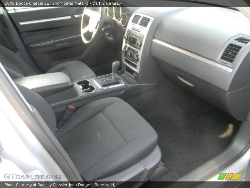 Bright Silver Metallic / Dark Slate Gray 2008 Dodge Charger SE