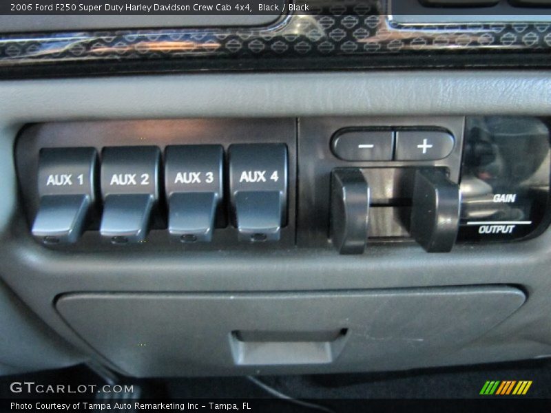 Controls of 2006 F250 Super Duty Harley Davidson Crew Cab 4x4