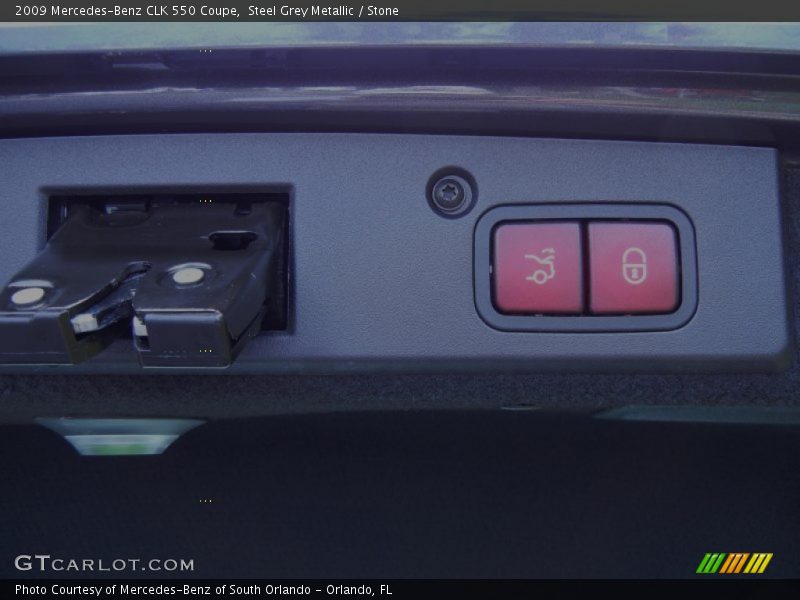 Steel Grey Metallic / Stone 2009 Mercedes-Benz CLK 550 Coupe