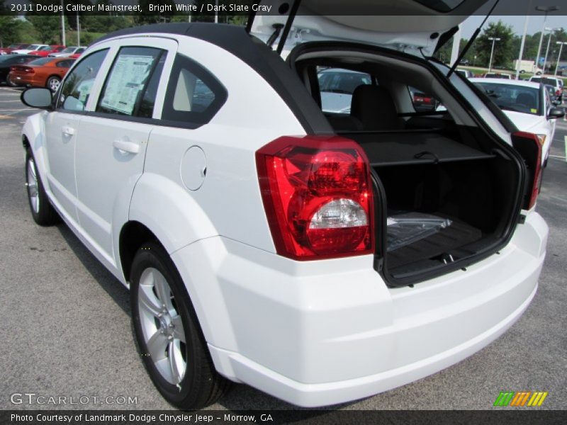Bright White / Dark Slate Gray 2011 Dodge Caliber Mainstreet