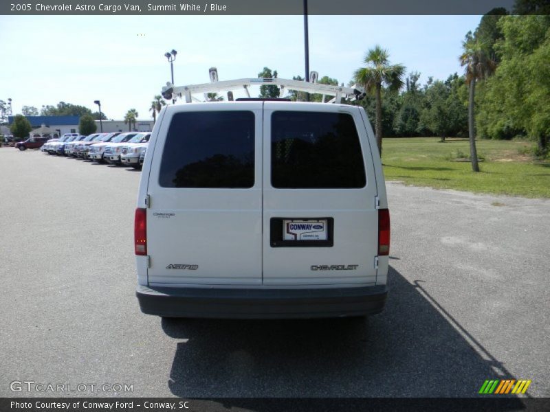 Summit White / Blue 2005 Chevrolet Astro Cargo Van