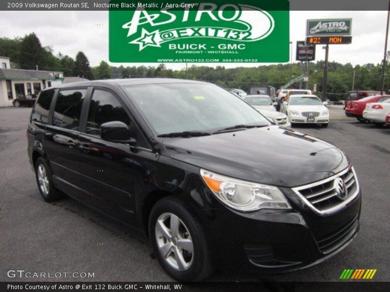 Nocturne Black Metallic / Aero Grey 2009 Volkswagen Routan SE