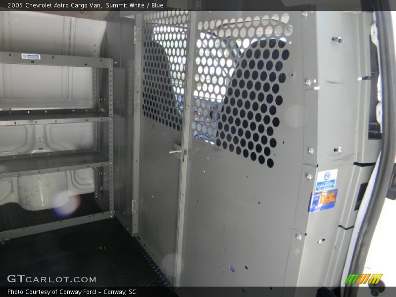 Summit White / Blue 2005 Chevrolet Astro Cargo Van