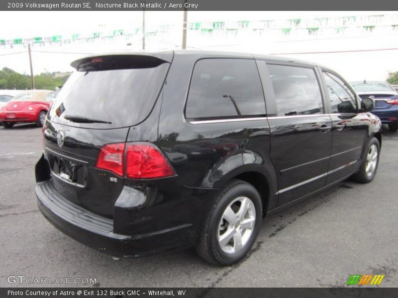 Nocturne Black Metallic / Aero Grey 2009 Volkswagen Routan SE