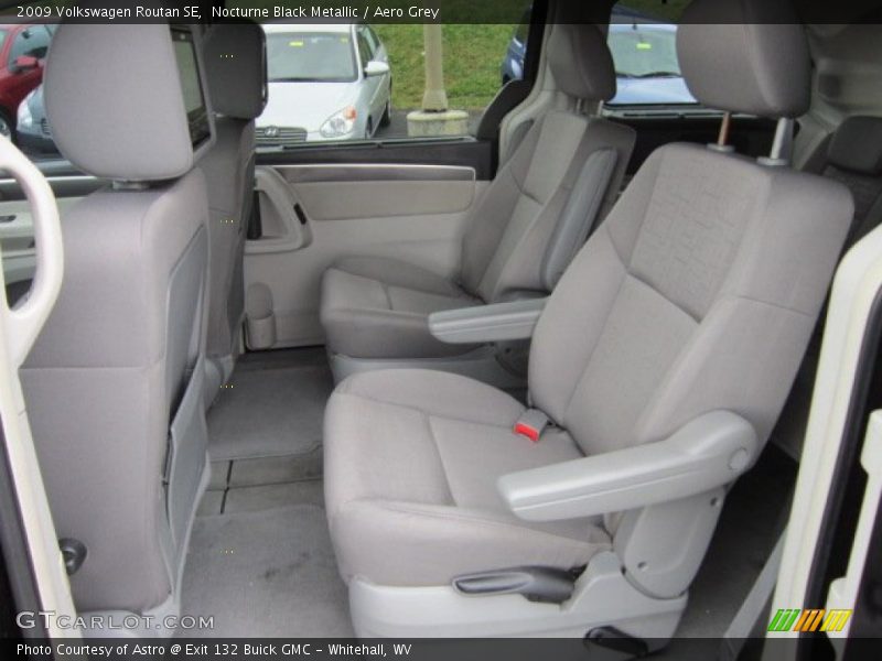 Nocturne Black Metallic / Aero Grey 2009 Volkswagen Routan SE