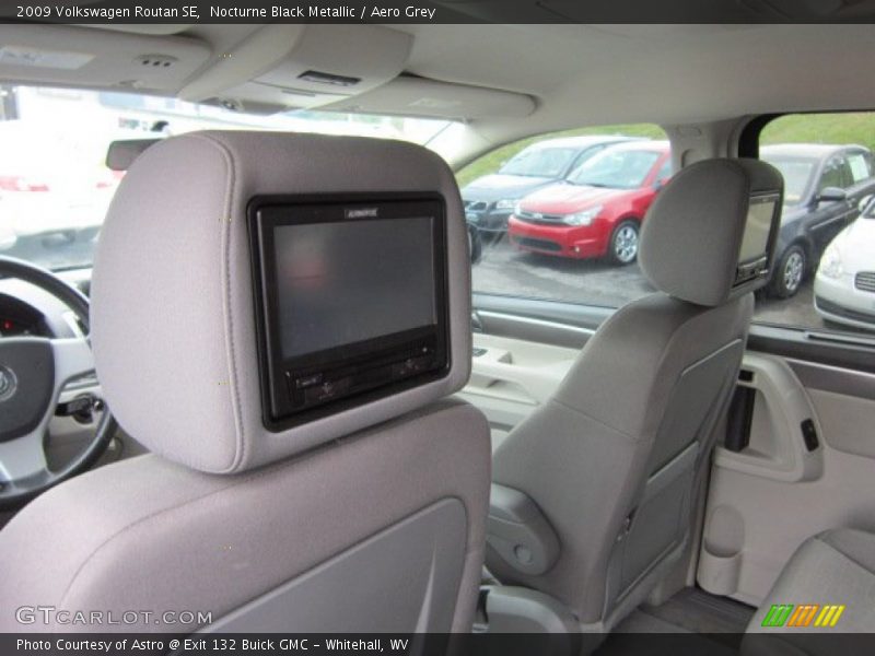 Nocturne Black Metallic / Aero Grey 2009 Volkswagen Routan SE