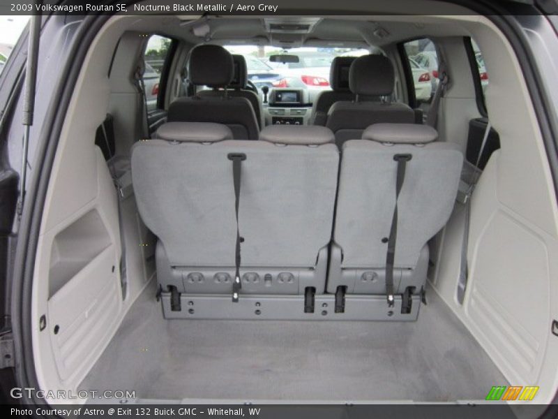 Nocturne Black Metallic / Aero Grey 2009 Volkswagen Routan SE