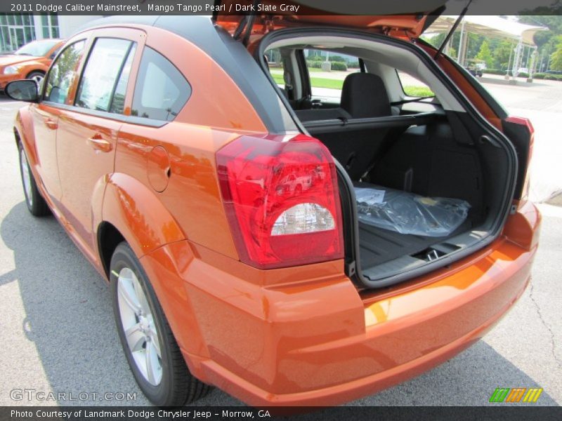 Mango Tango Pearl / Dark Slate Gray 2011 Dodge Caliber Mainstreet
