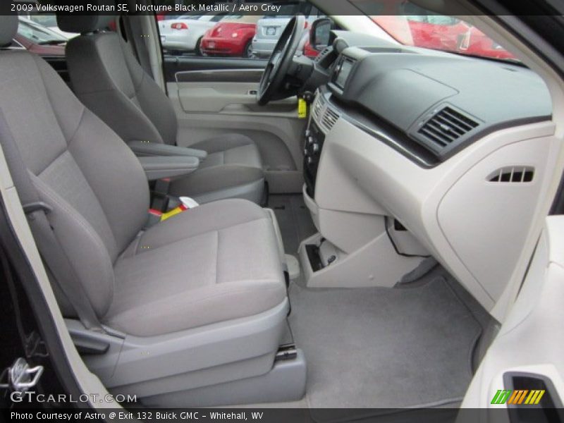 Nocturne Black Metallic / Aero Grey 2009 Volkswagen Routan SE
