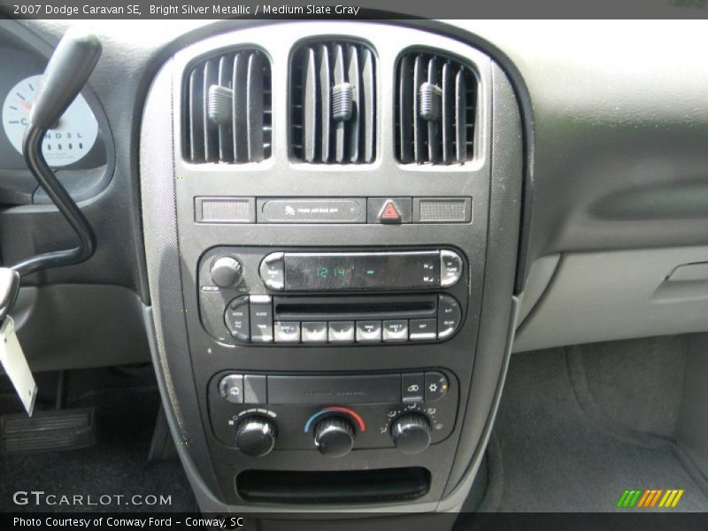 Controls of 2007 Caravan SE
