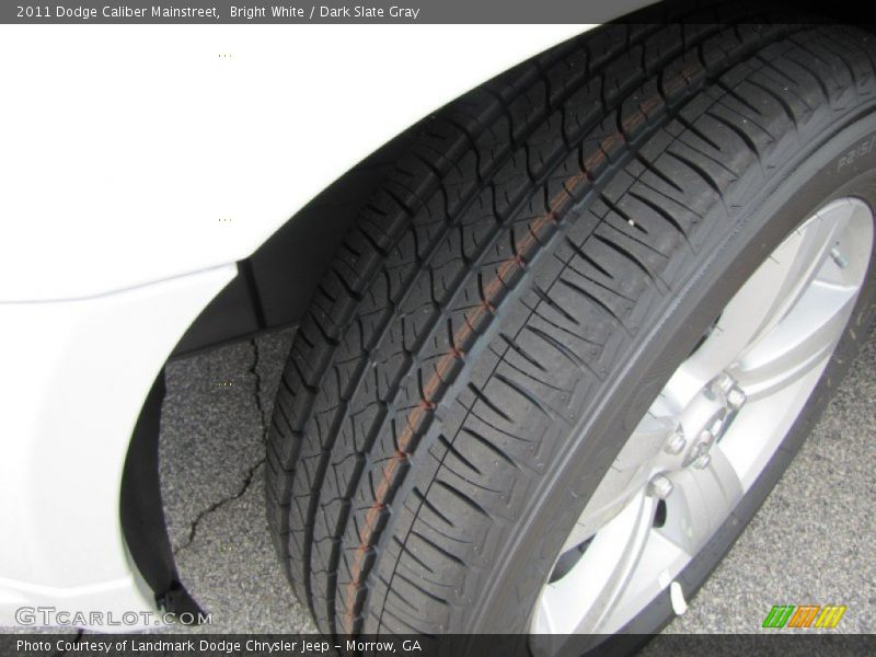 Bright White / Dark Slate Gray 2011 Dodge Caliber Mainstreet