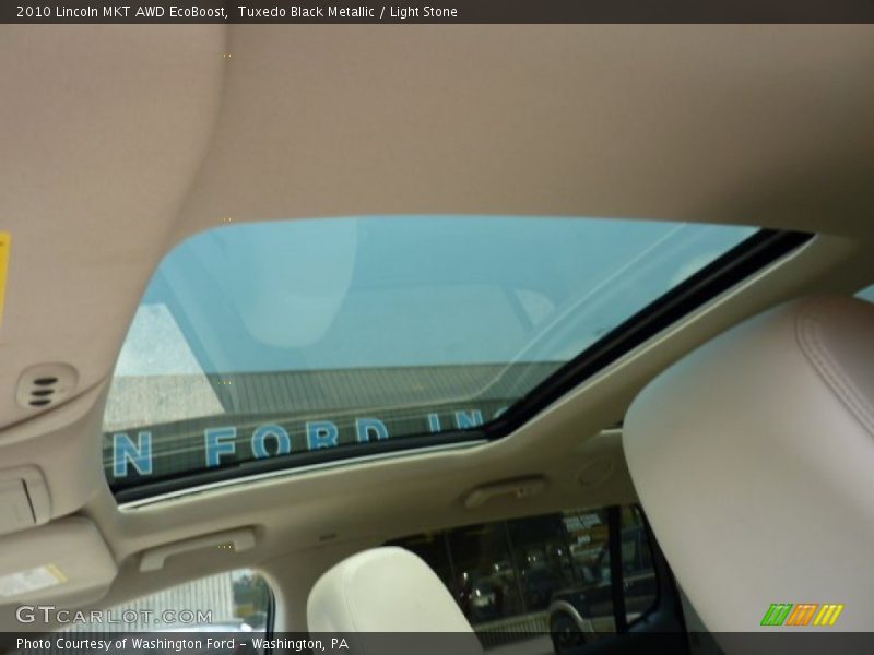 Tuxedo Black Metallic / Light Stone 2010 Lincoln MKT AWD EcoBoost