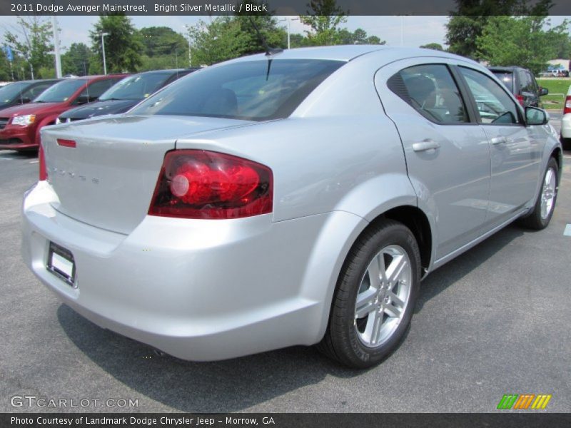 Bright Silver Metallic / Black 2011 Dodge Avenger Mainstreet