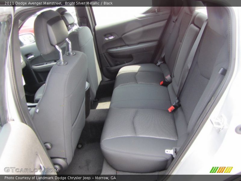 Bright Silver Metallic / Black 2011 Dodge Avenger Mainstreet