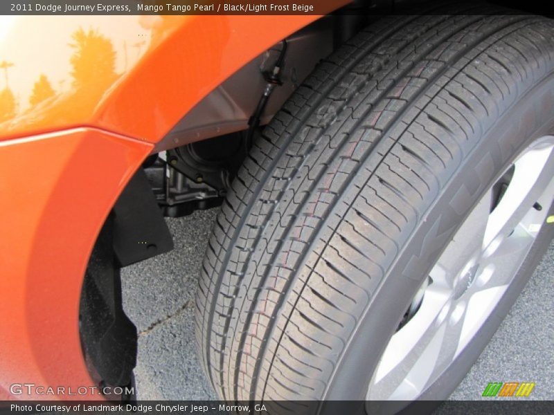 Mango Tango Pearl / Black/Light Frost Beige 2011 Dodge Journey Express
