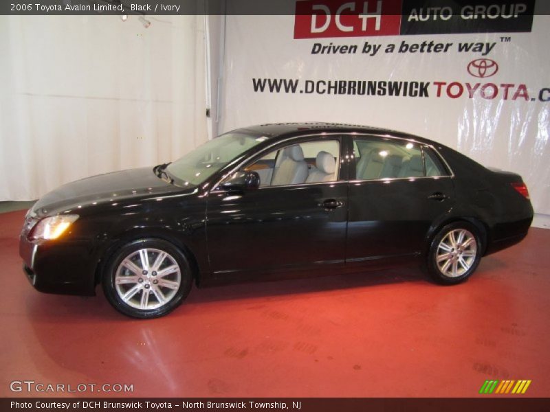 Black / Ivory 2006 Toyota Avalon Limited