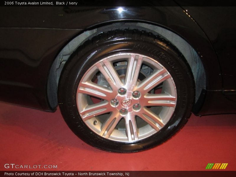 Black / Ivory 2006 Toyota Avalon Limited