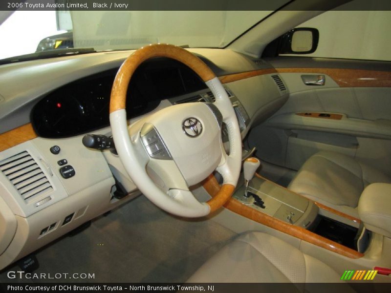 Black / Ivory 2006 Toyota Avalon Limited