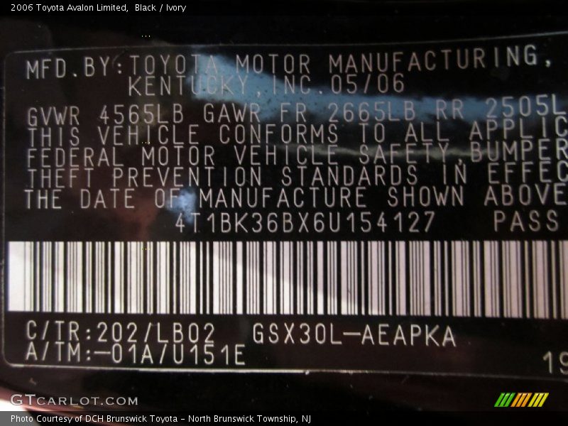 Black / Ivory 2006 Toyota Avalon Limited