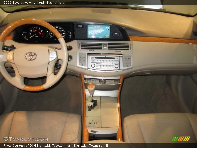 Black / Ivory 2006 Toyota Avalon Limited