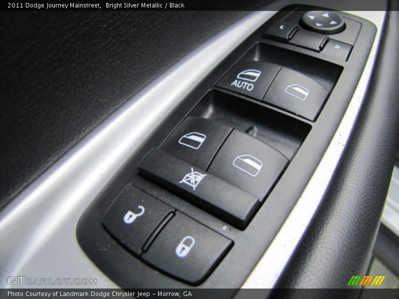Bright Silver Metallic / Black 2011 Dodge Journey Mainstreet