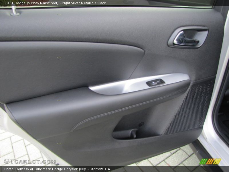 Bright Silver Metallic / Black 2011 Dodge Journey Mainstreet