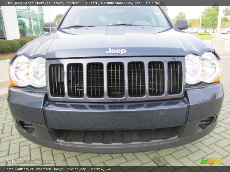 Modern Blue Pearl / Medium Slate Gray/Dark Slate Gray 2009 Jeep Grand Cherokee Laredo