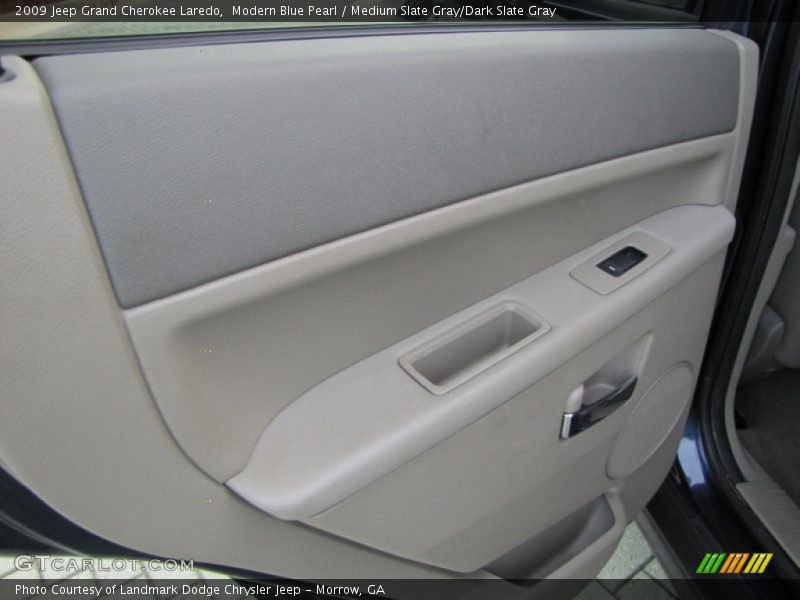 Modern Blue Pearl / Medium Slate Gray/Dark Slate Gray 2009 Jeep Grand Cherokee Laredo