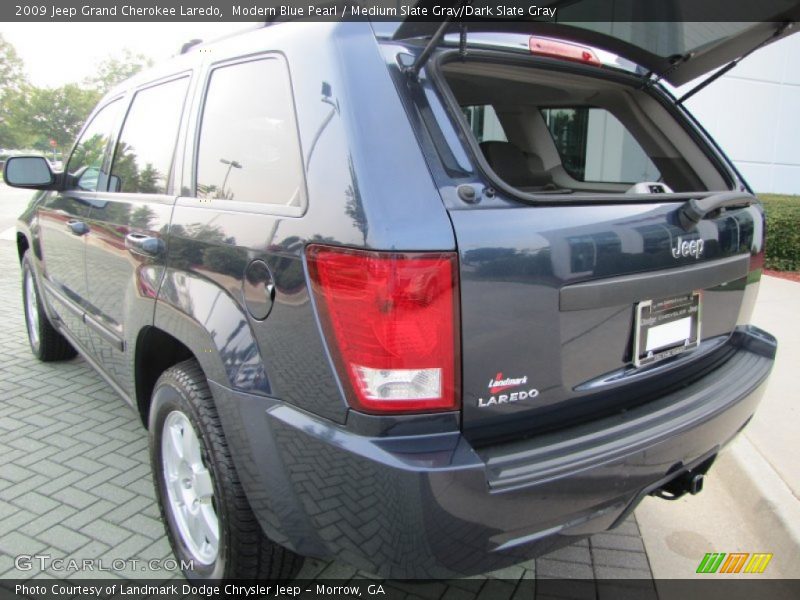 Modern Blue Pearl / Medium Slate Gray/Dark Slate Gray 2009 Jeep Grand Cherokee Laredo