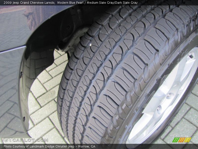 Modern Blue Pearl / Medium Slate Gray/Dark Slate Gray 2009 Jeep Grand Cherokee Laredo