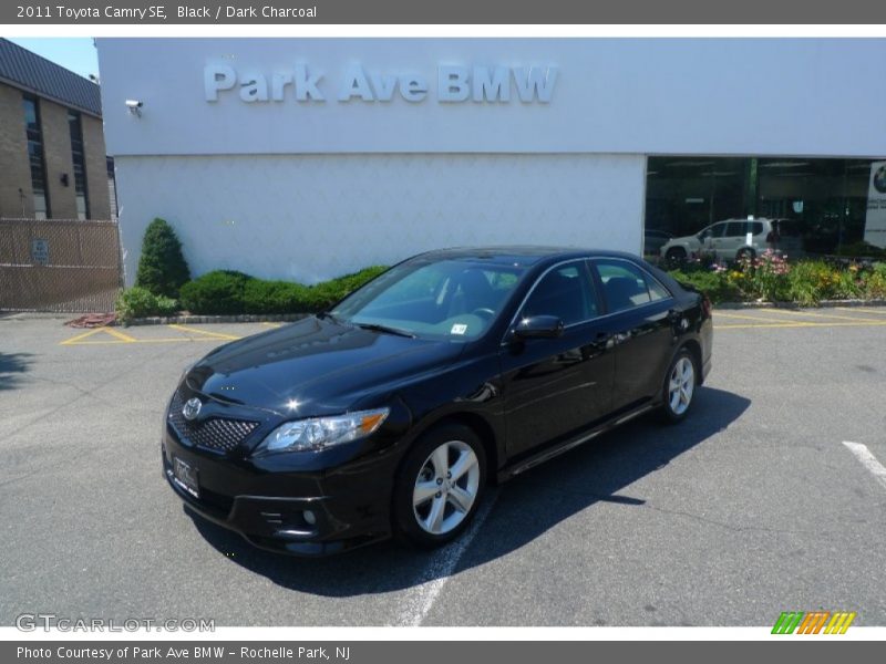 Black / Dark Charcoal 2011 Toyota Camry SE