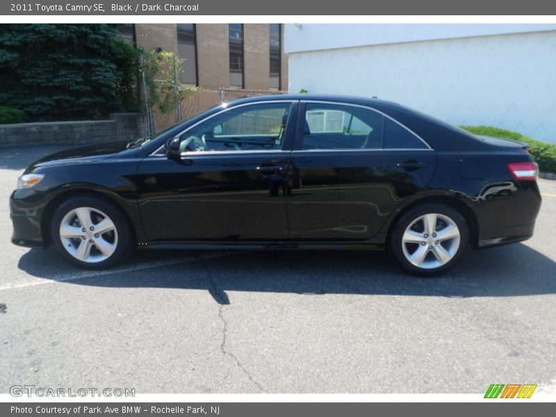 Black / Dark Charcoal 2011 Toyota Camry SE