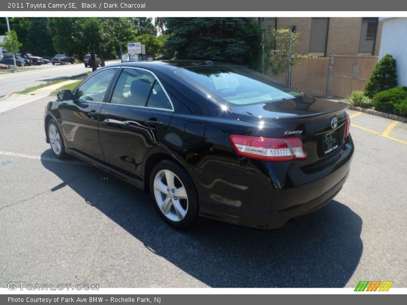 Black / Dark Charcoal 2011 Toyota Camry SE