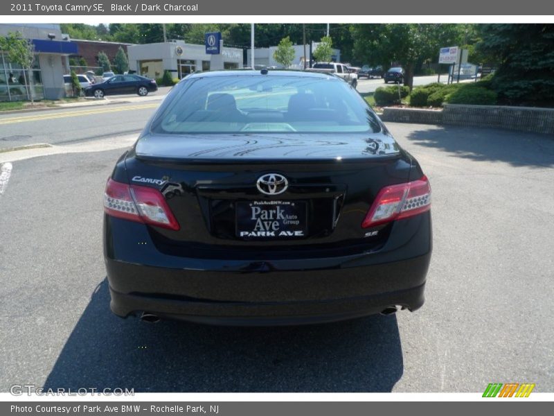 Black / Dark Charcoal 2011 Toyota Camry SE