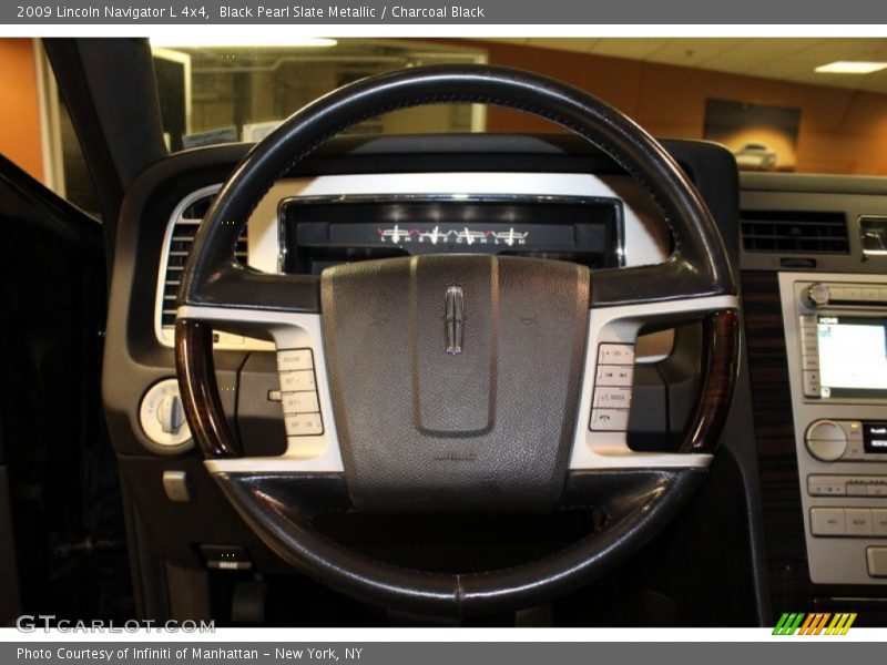 2009 Navigator L 4x4 Steering Wheel