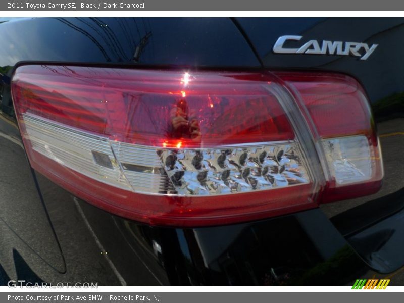 Black / Dark Charcoal 2011 Toyota Camry SE