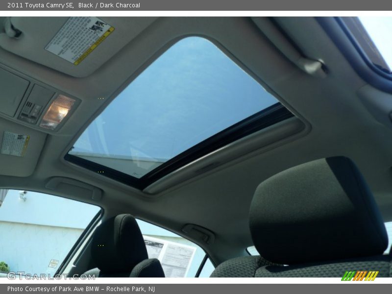 Black / Dark Charcoal 2011 Toyota Camry SE