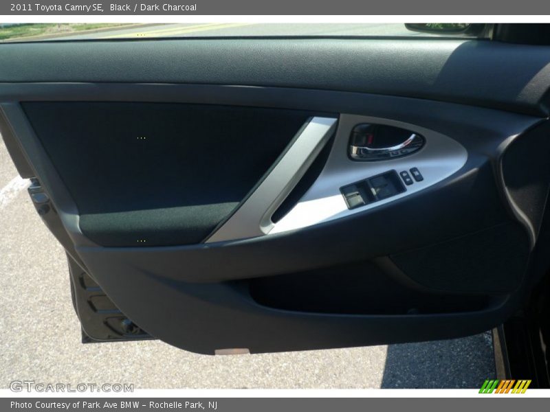 Black / Dark Charcoal 2011 Toyota Camry SE