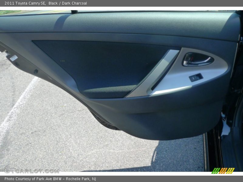 Black / Dark Charcoal 2011 Toyota Camry SE