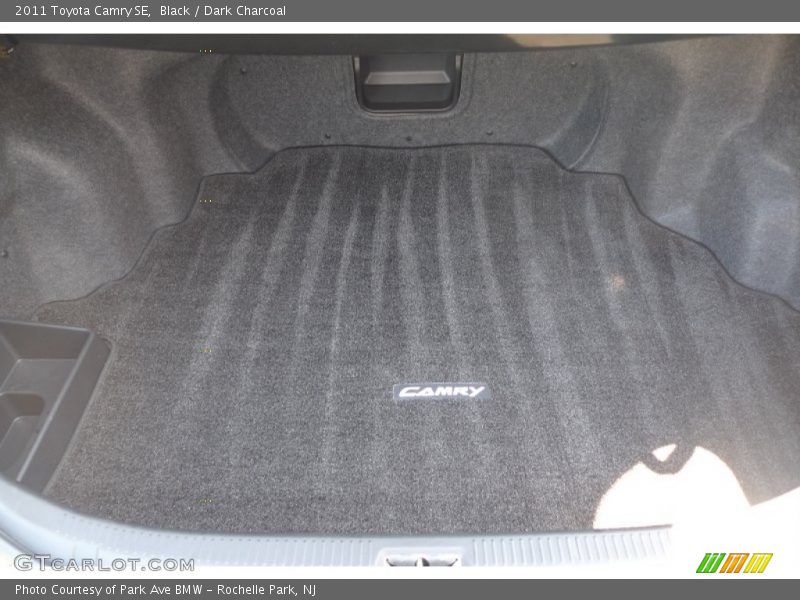 Black / Dark Charcoal 2011 Toyota Camry SE