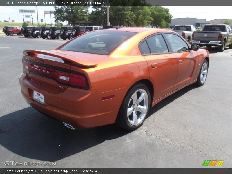 Toxic Orange Pearl / Black 2011 Dodge Charger R/T Plus