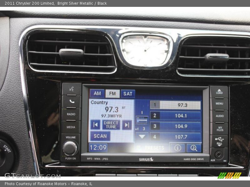Bright Silver Metallic / Black 2011 Chrysler 200 Limited