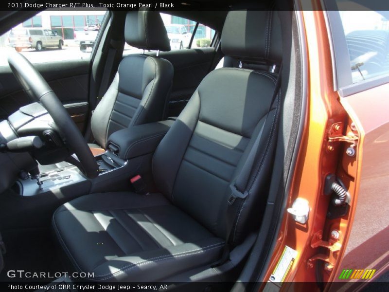 Toxic Orange Pearl / Black 2011 Dodge Charger R/T Plus