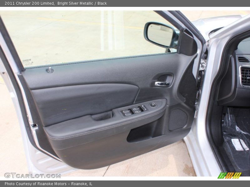 Bright Silver Metallic / Black 2011 Chrysler 200 Limited